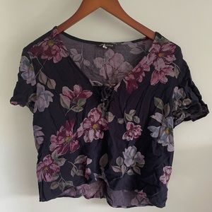 Kendal & Kylie Floral Short Sleeve Shirt